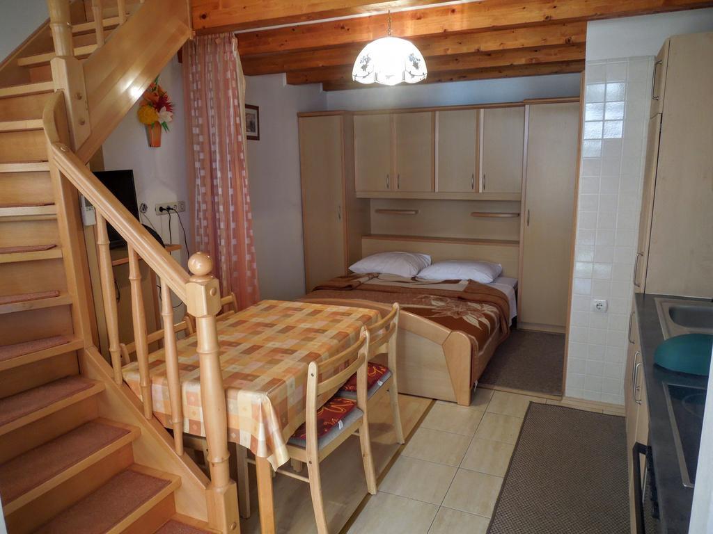 Apartments Dobranic Криквеница Екстериор снимка