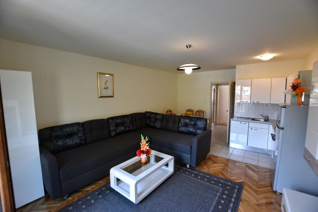 Apartments Dobranic Криквеница Екстериор снимка